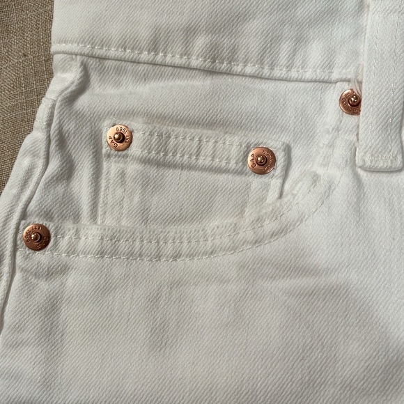 GAP White 5” Mid Rise Girlfriend Denim Shorts/NWT/Size 27/4 - Picture 8 of 15